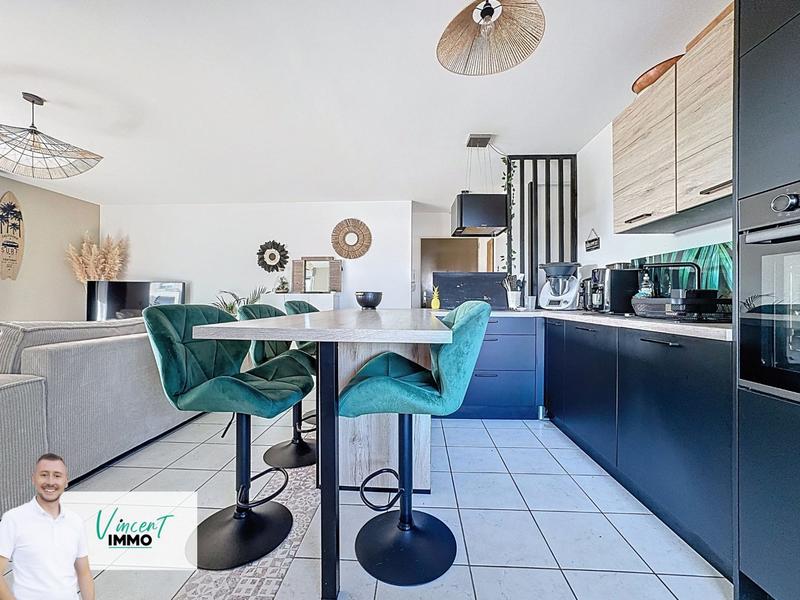 Appartement - 80 m² - 4 pièces