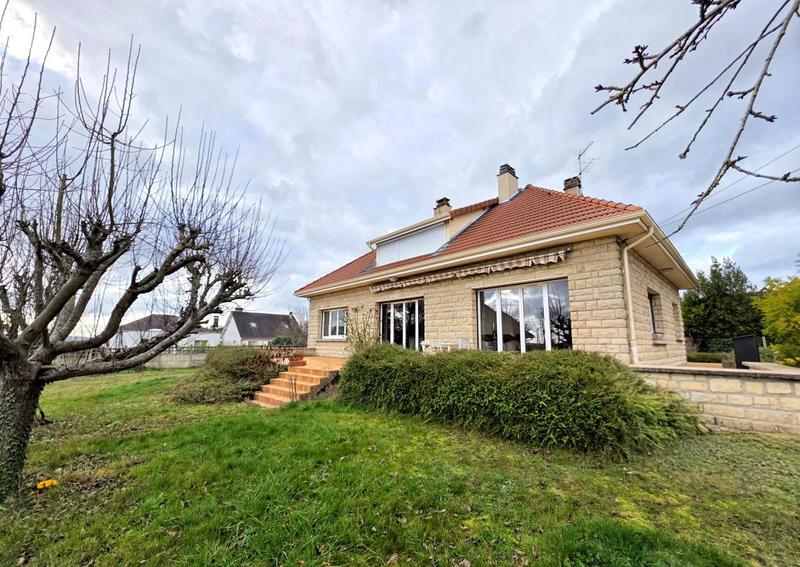 Maison - 162 m² - 5 pièces