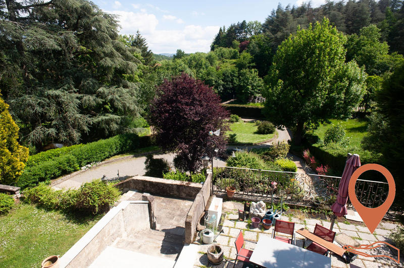 Viager - Maison ancienne - 265 m² - 8 pièces