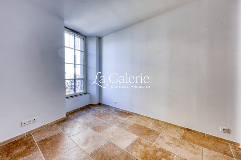 Maison traditionnelle - 192 m² - 5 pièces