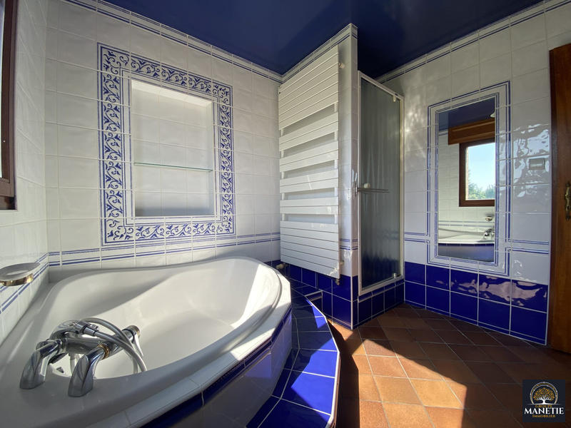 Maison - 141 m² - 6 pièces