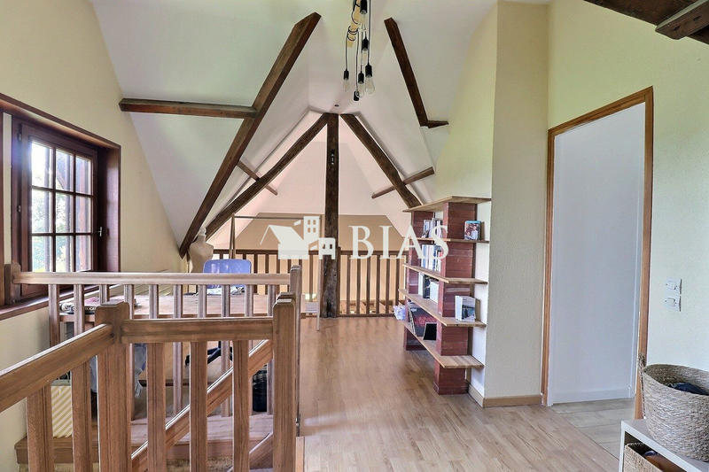 Maison traditionnelle - 150 m² - 6 pièces