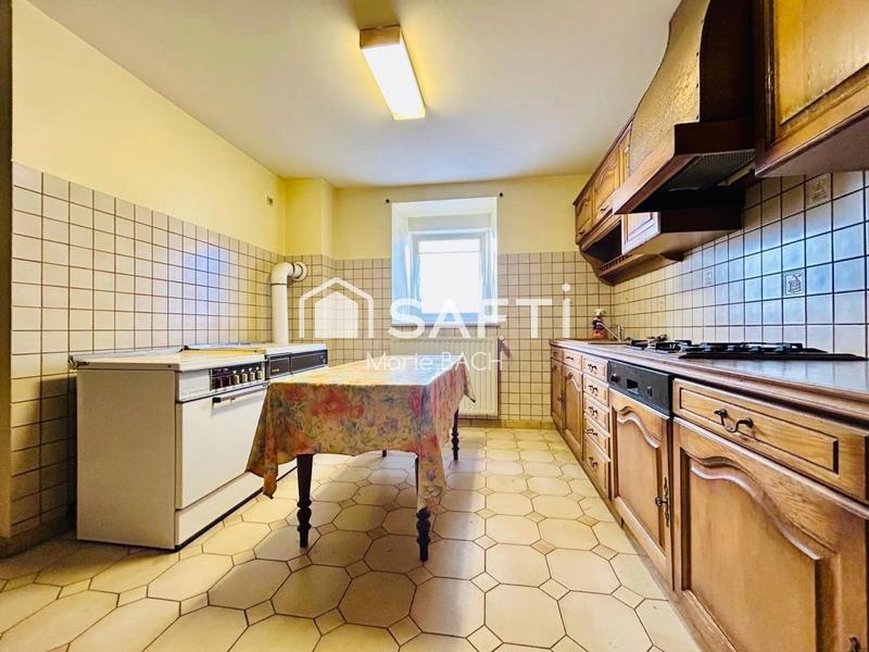 Maison - 111 m² - 5 pièces