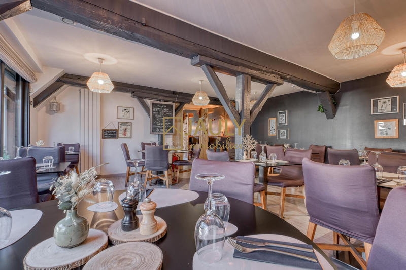 Local commercial - 382 m²