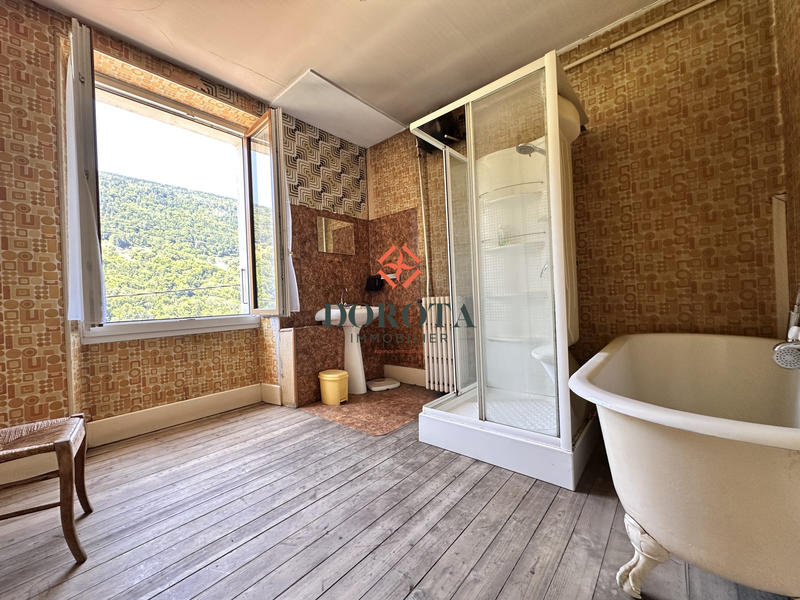 Maison ancienne - 141 m² - 6 pièces