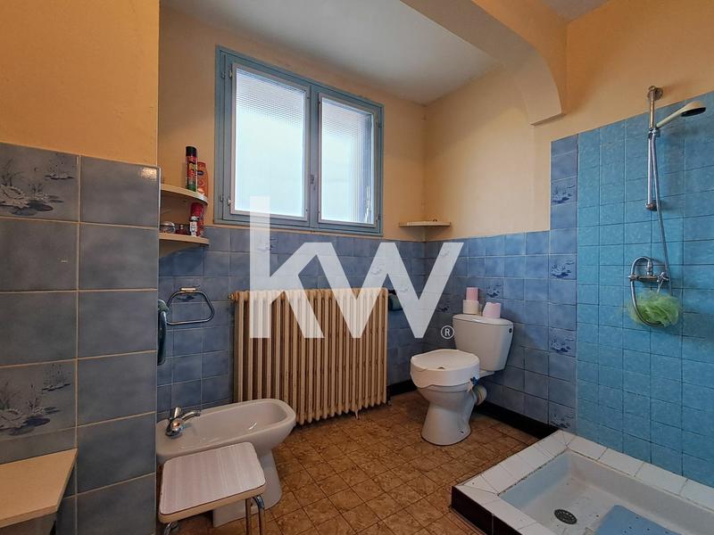 Maison - 98 m² - 5 pièces