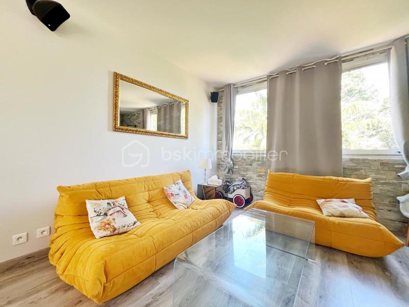 Appartement - 81 m² - 5 pièces