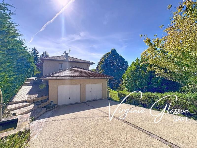 Maison - 197 m² - 7 pièces