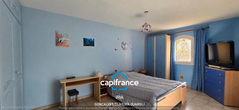 Propriété - 190 m² - 6 pièces