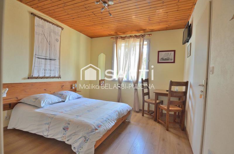 Maison - 231 m² - 13 pièces