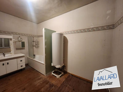 Maison - 70 m² - 6 pièces