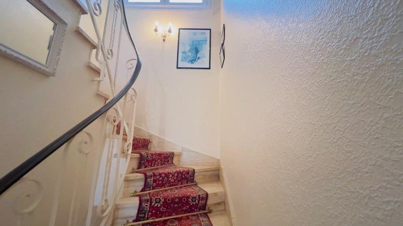 Maison - 156 m² - 6 pièces