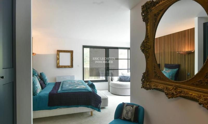 Villa - 370 m² - 16 pièces