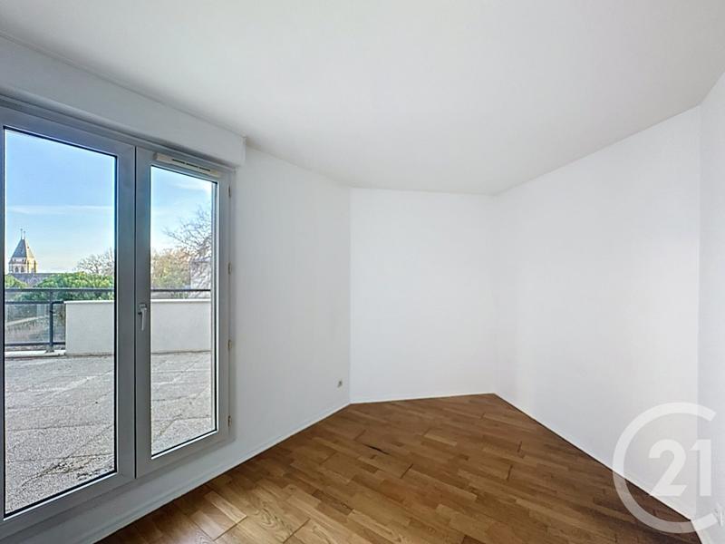 Appartement - 77 m² - 3 pièces
