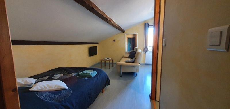 Maison - 280 m² - 9 pièces