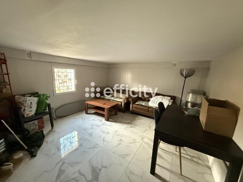 Maison - 92 m² - 6 pièces