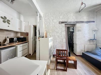 Immeuble - 96 m² - 5 pièces