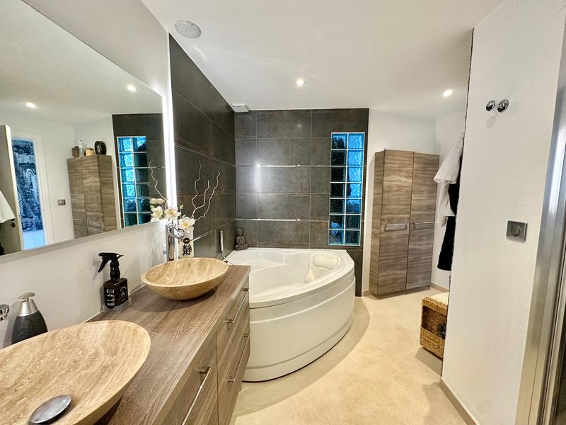 Appartement - 74 m² - 3 pièces