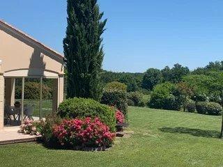 Propriété - 204 m² - 5 pièces