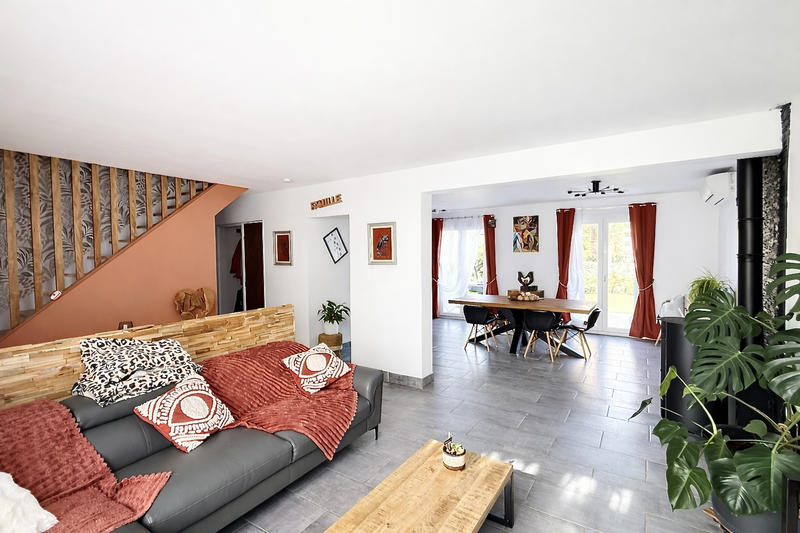 Maison - 133 m² - 6 pièces