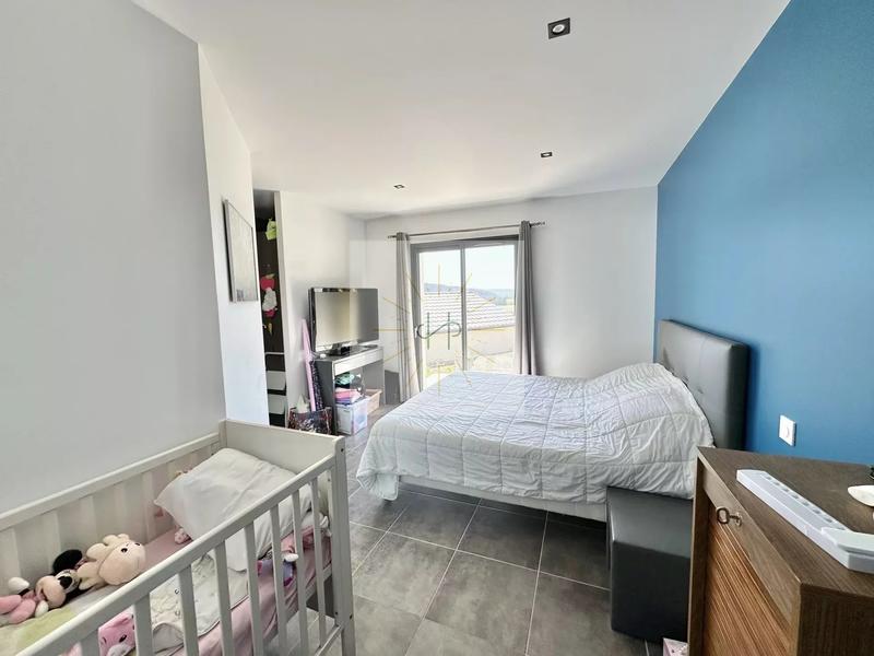 Maison - 130 m² - 5 pièces