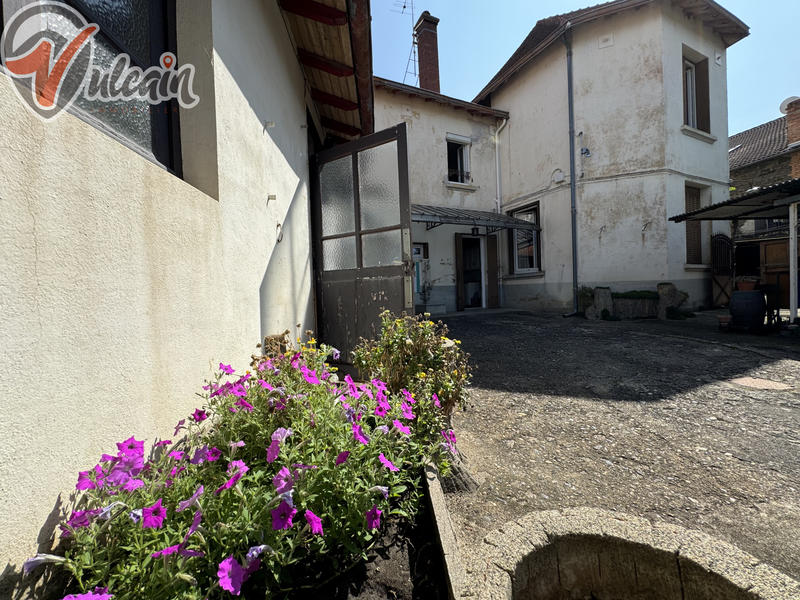 Maison - 229 m² - 10 pièces