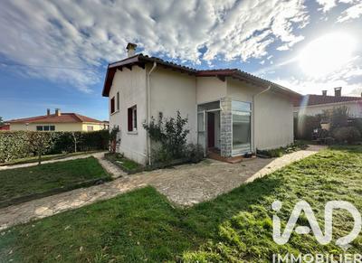 Maison - 84 m² - 4 pièces