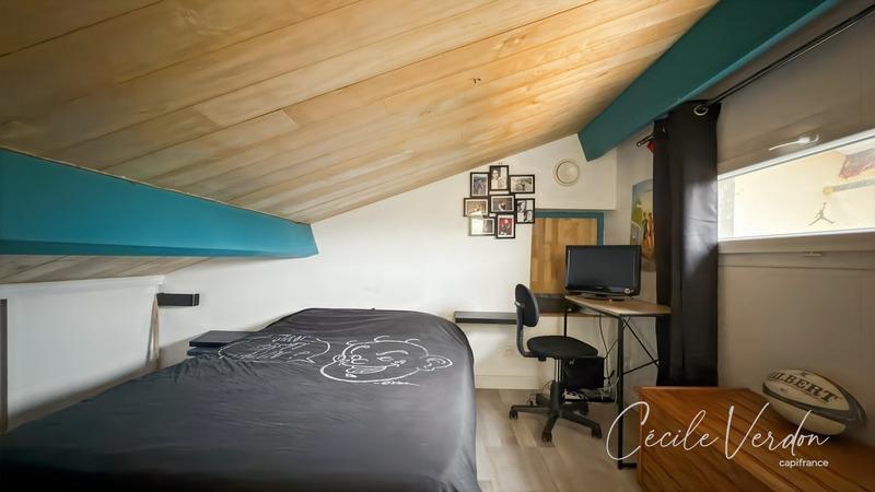 Maison - 160 m² - 8 pièces