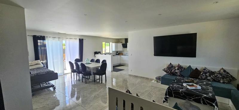 Propriété - 146 m² - 8 pièces