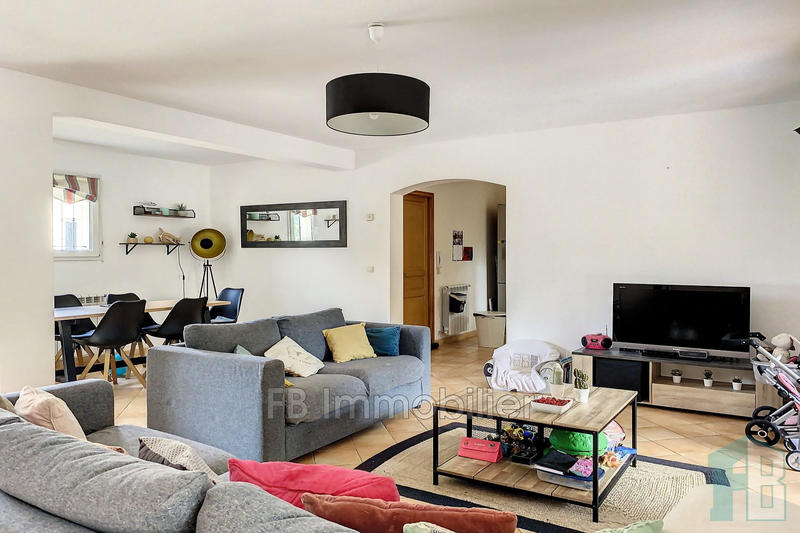 Maison - 146 m² - 5 pièces