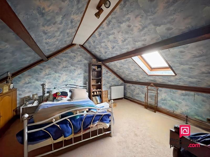 Maison - 157 m² - 9 pièces