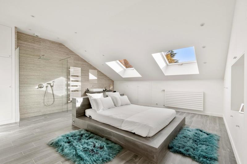 Maison - 260 m² - 7 pièces