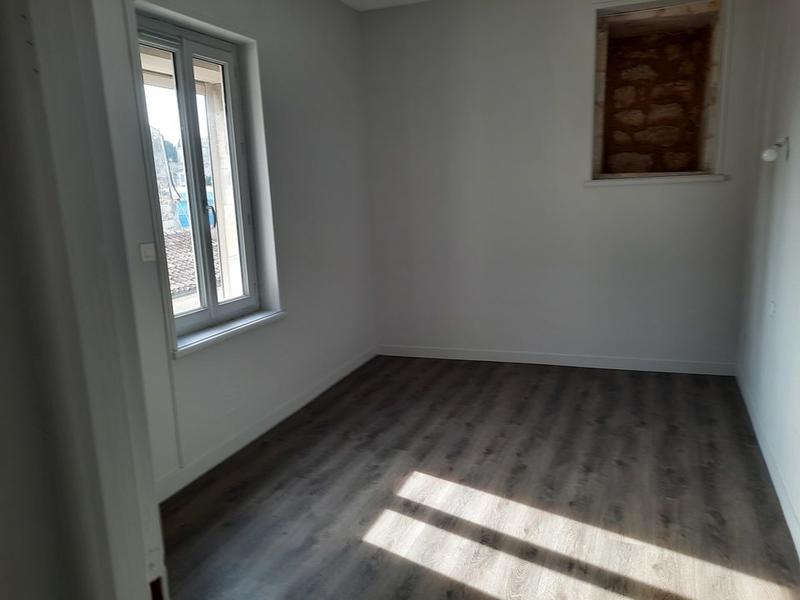 Appartement - 79 m² - 4 pièces