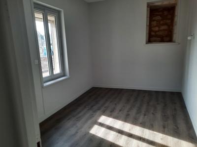 Appartement - 79 m² - 4 pièces