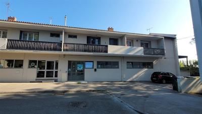 Local commercial - 120 m² - 4 pièces