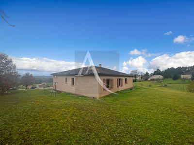 Maison - 120 m² - 7 pièces