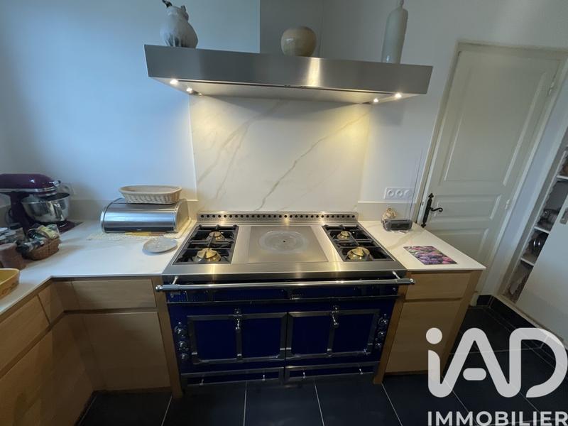 Maison - 182 m² - 7 pièces