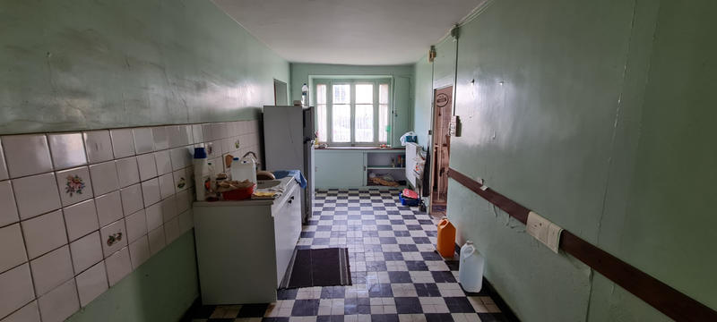 Maison - 94 m² - 9 pièces