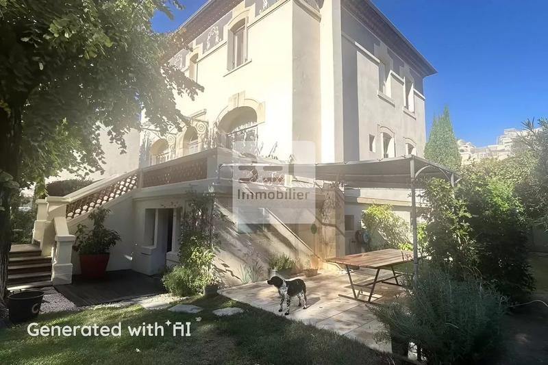 Maison - 188 m² - 7 pièces