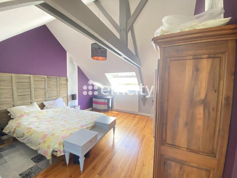 Maison - 395 m² - 13 pièces