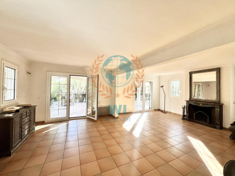 Maison - 183 m² - 6 pièces