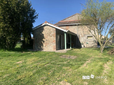 Maison - 220 m² - 5 pièces