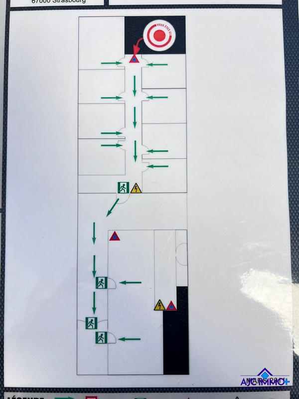 Bureau - 134 m² - 5 pièces