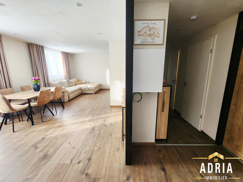 Appartement - 93 m² - 4 pièces