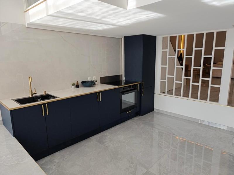 Loft - 84 m² - 2 pièces