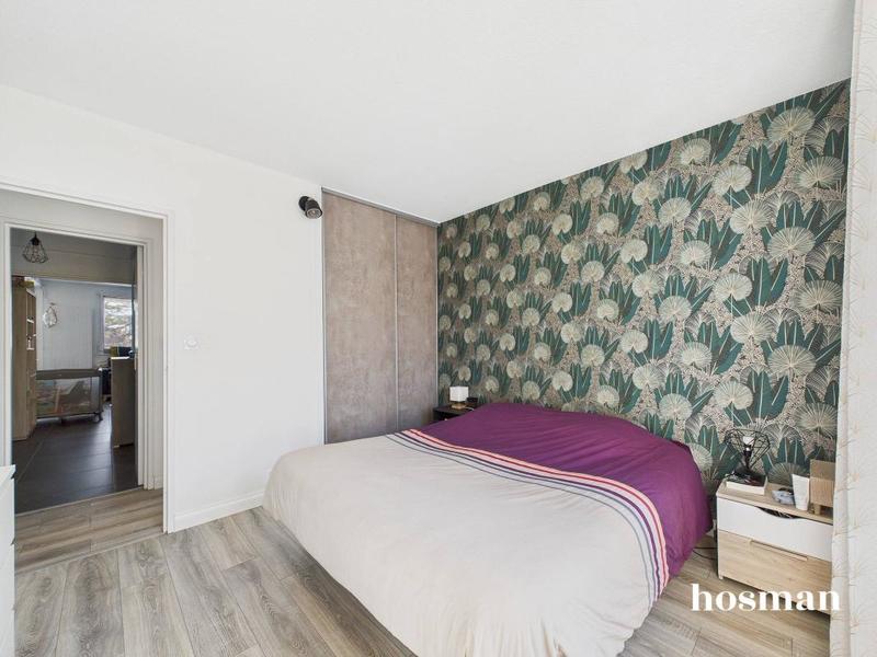 Appartement - 80 m² - 4 pièces