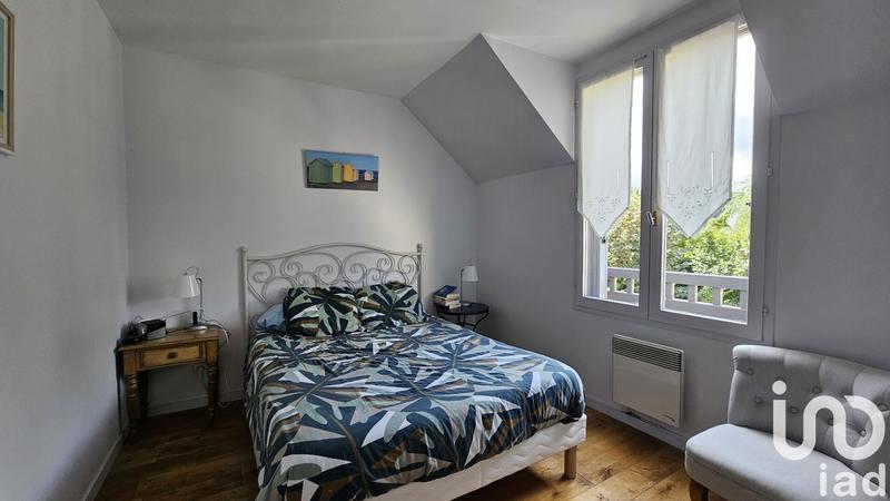 Maison - 185 m² - 8 pièces