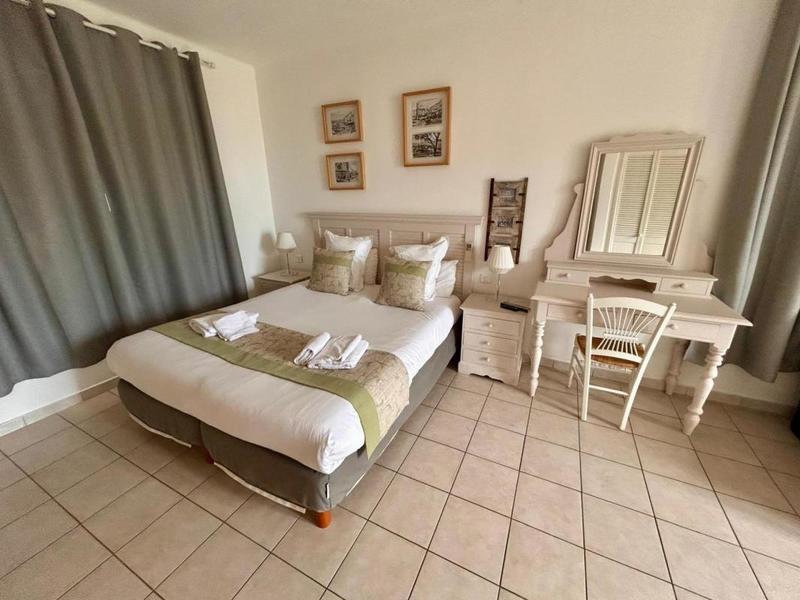 Maison - 200 m² - 6 pièces