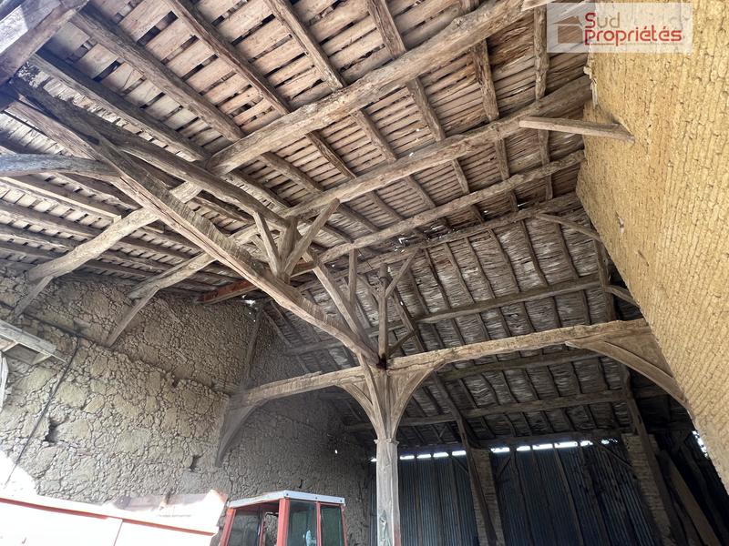 Grange - 288 m² - 1 pièce