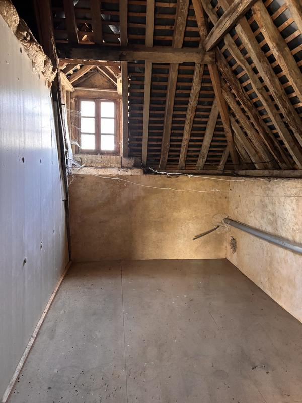 Maison - 80 m² - 5 pièces